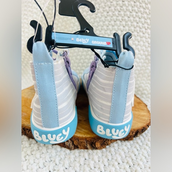 Bluey Toddler Girl Athletic High Top Sneaker size 10 NWT - Picture 6 of 6